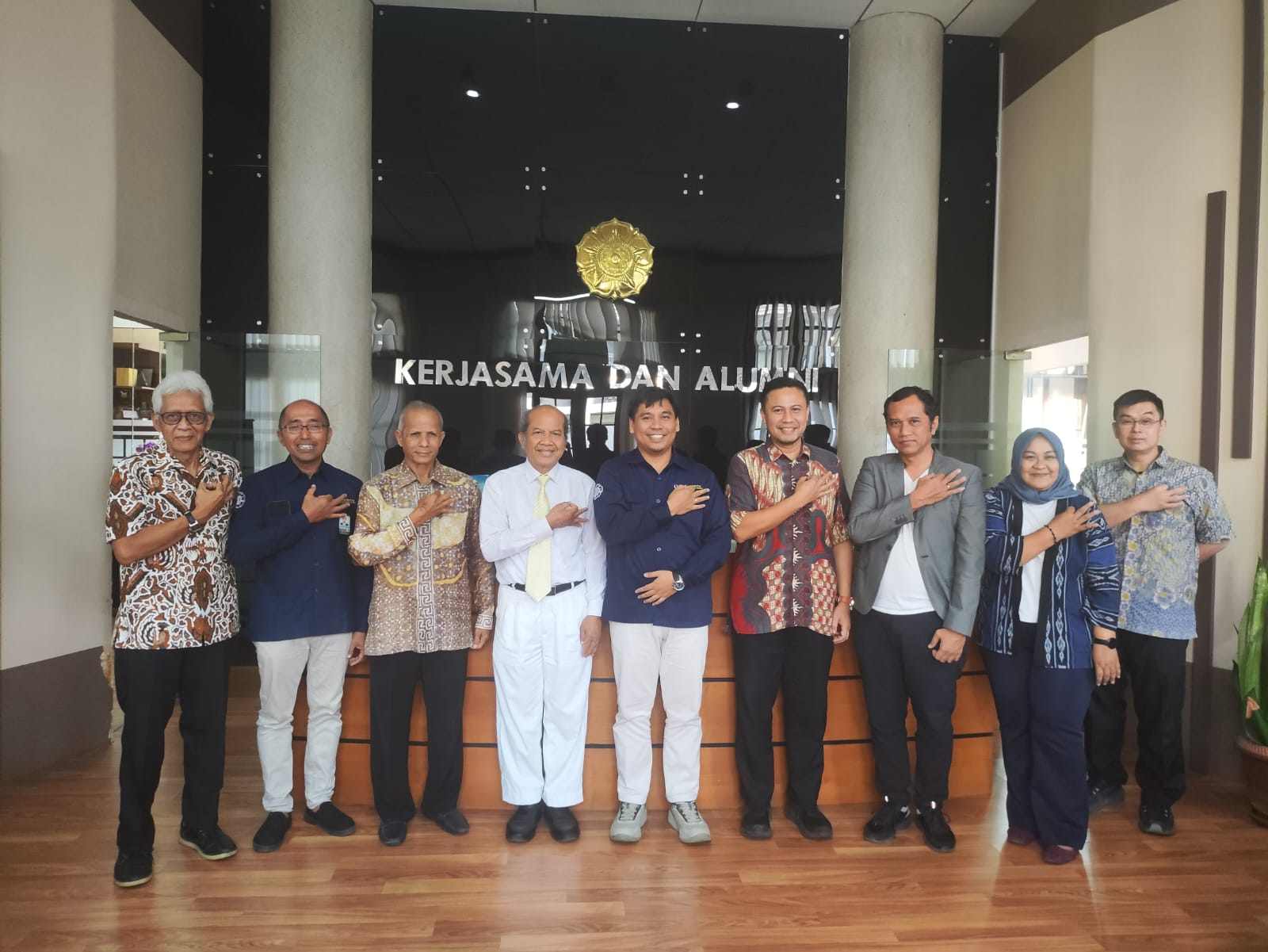 Dewan Jamu provinsi Yogyakarta dengan Dewan Jamu Indonesia mengadakan audiensi dengan tim dan manajemen UGM dalam rangka mensukseskan kegiatan Jamu International Conference and Expo 2026 pada tanggal 14 oktober 2026 di Royal Ambarrukmo, Yogyakarta